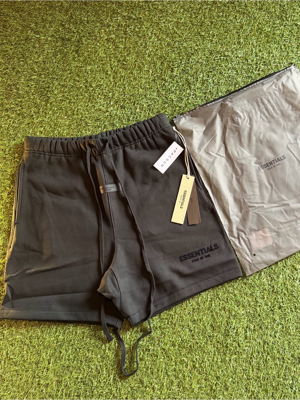 Fear of God Essentials Sweat Shorts – Stretch Limo